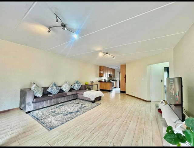 2 BEDROOM APARTMENT FOR SALE IN MORNINGSIDE